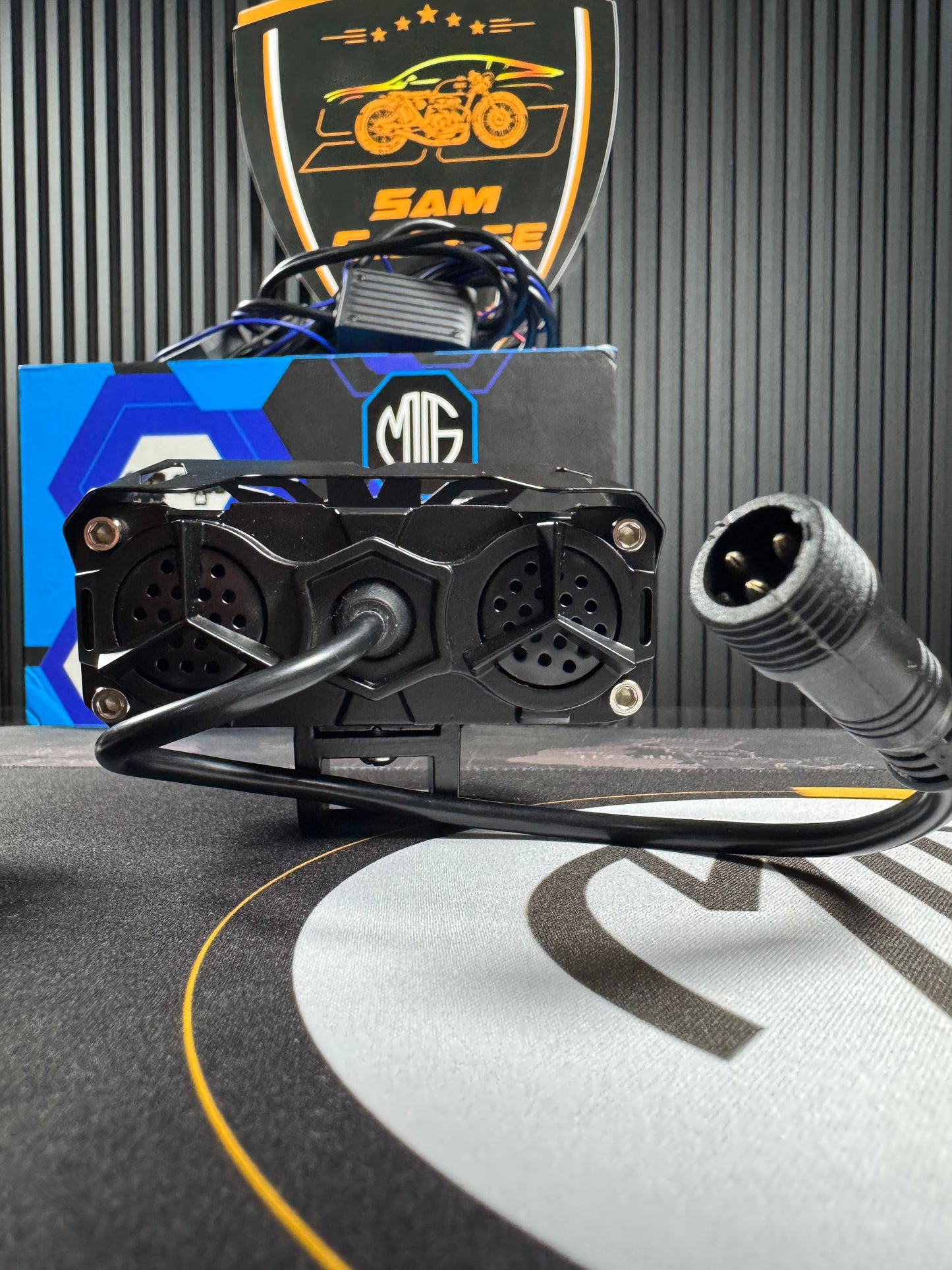 MotoGenius Future Eye 3 with wireless switch