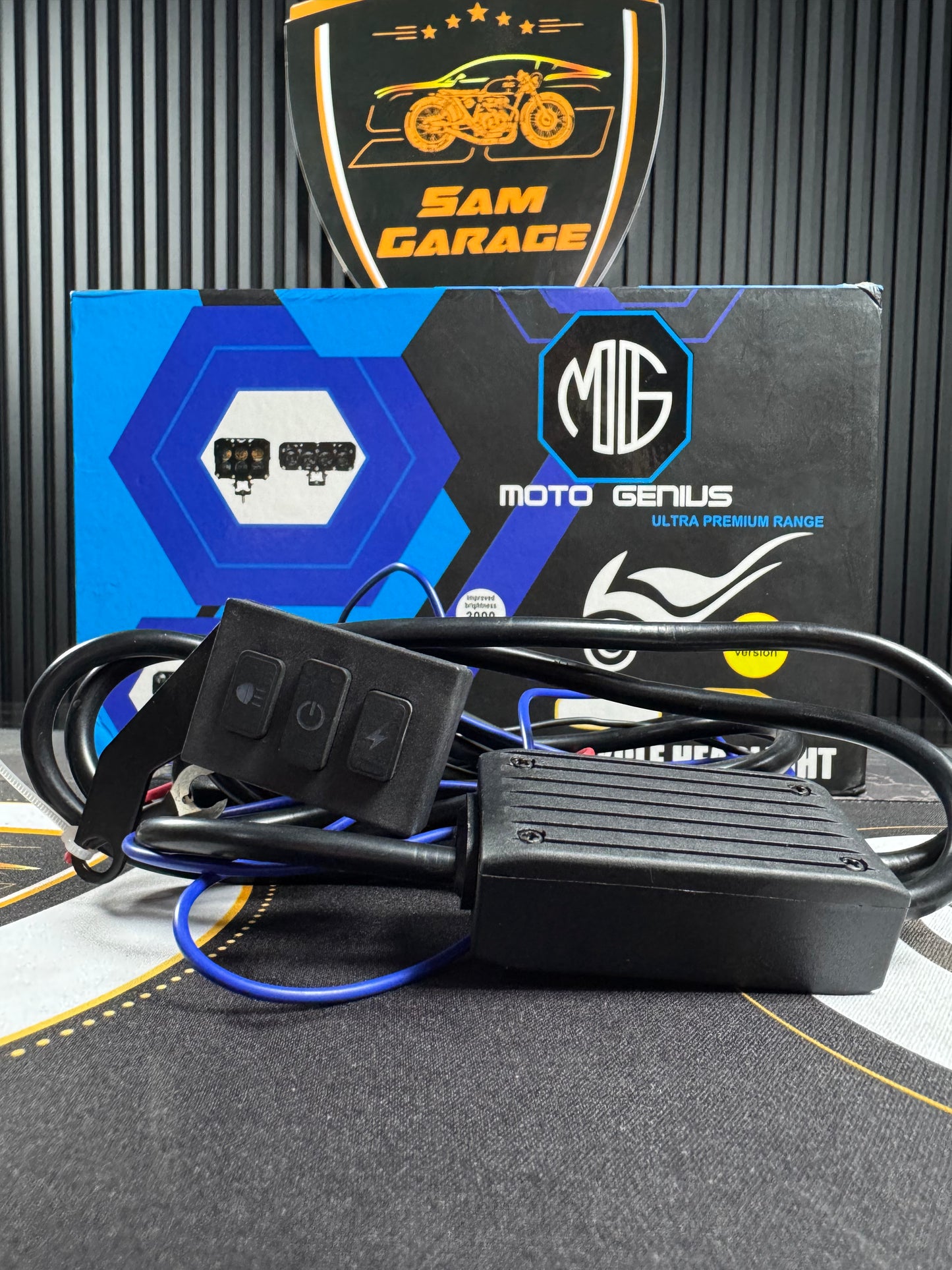 MotoGenius Future Eye 3 with wireless switch