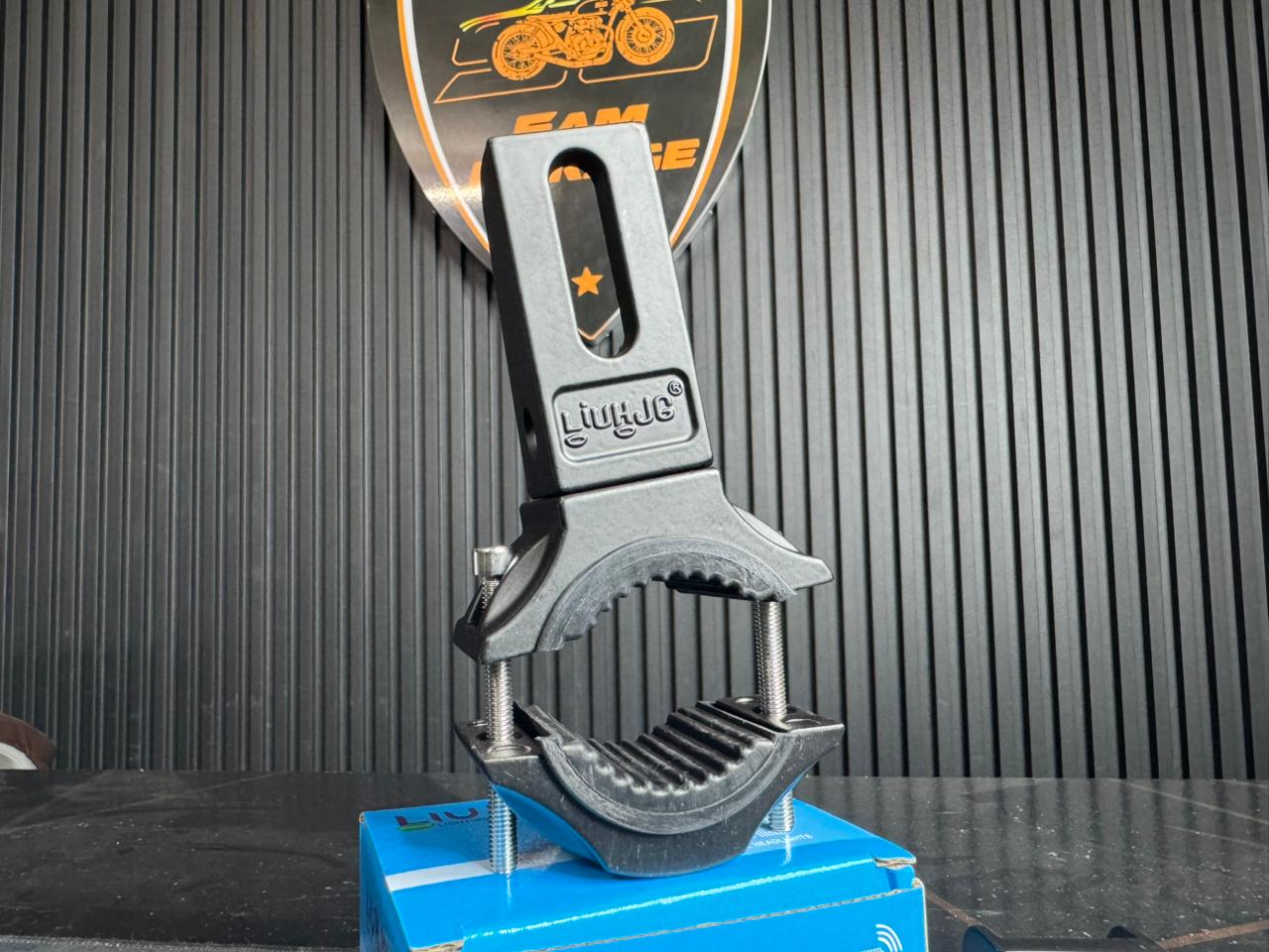 Heavy-Duty Leg Guard Clamp