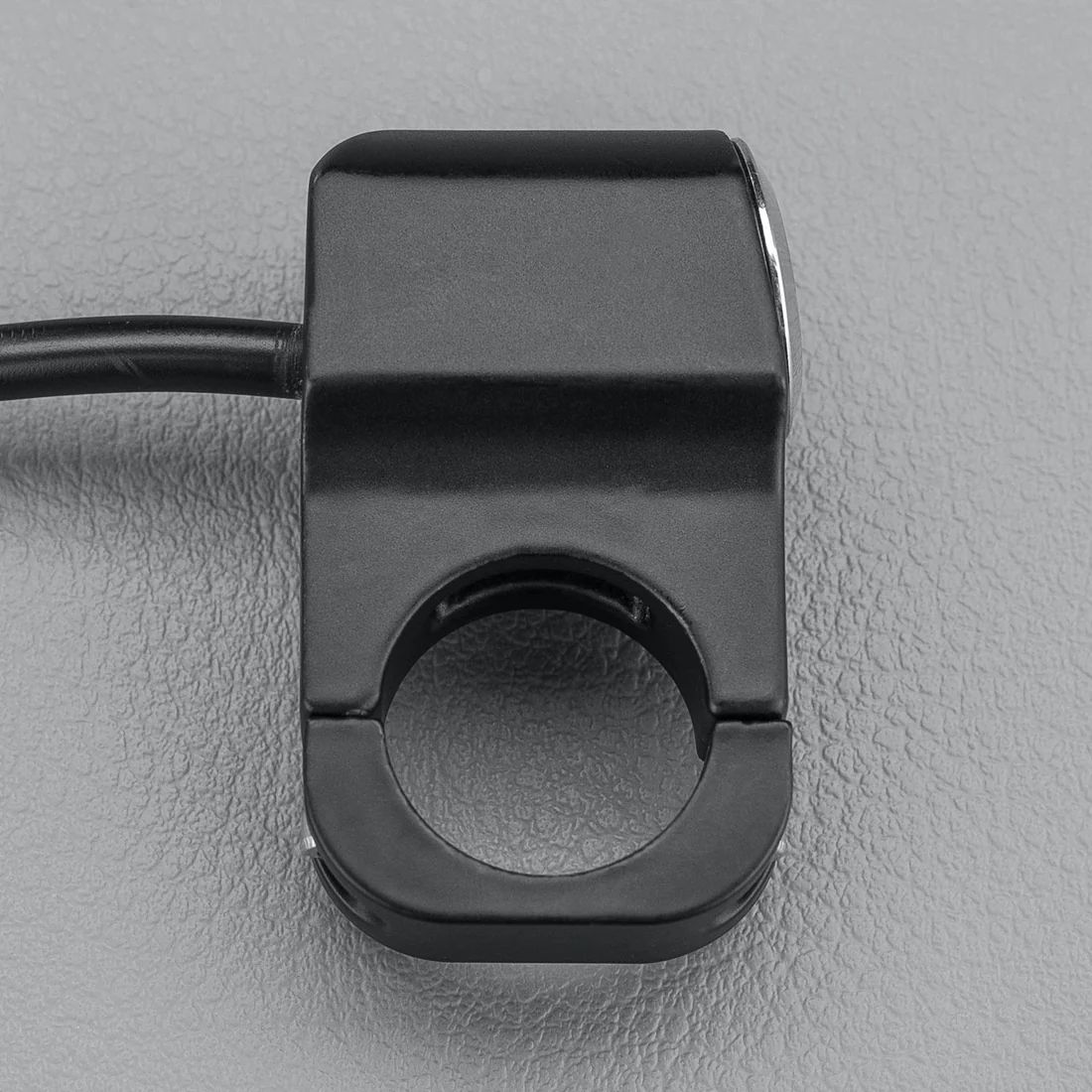Switch : 1 way switch (on-off)