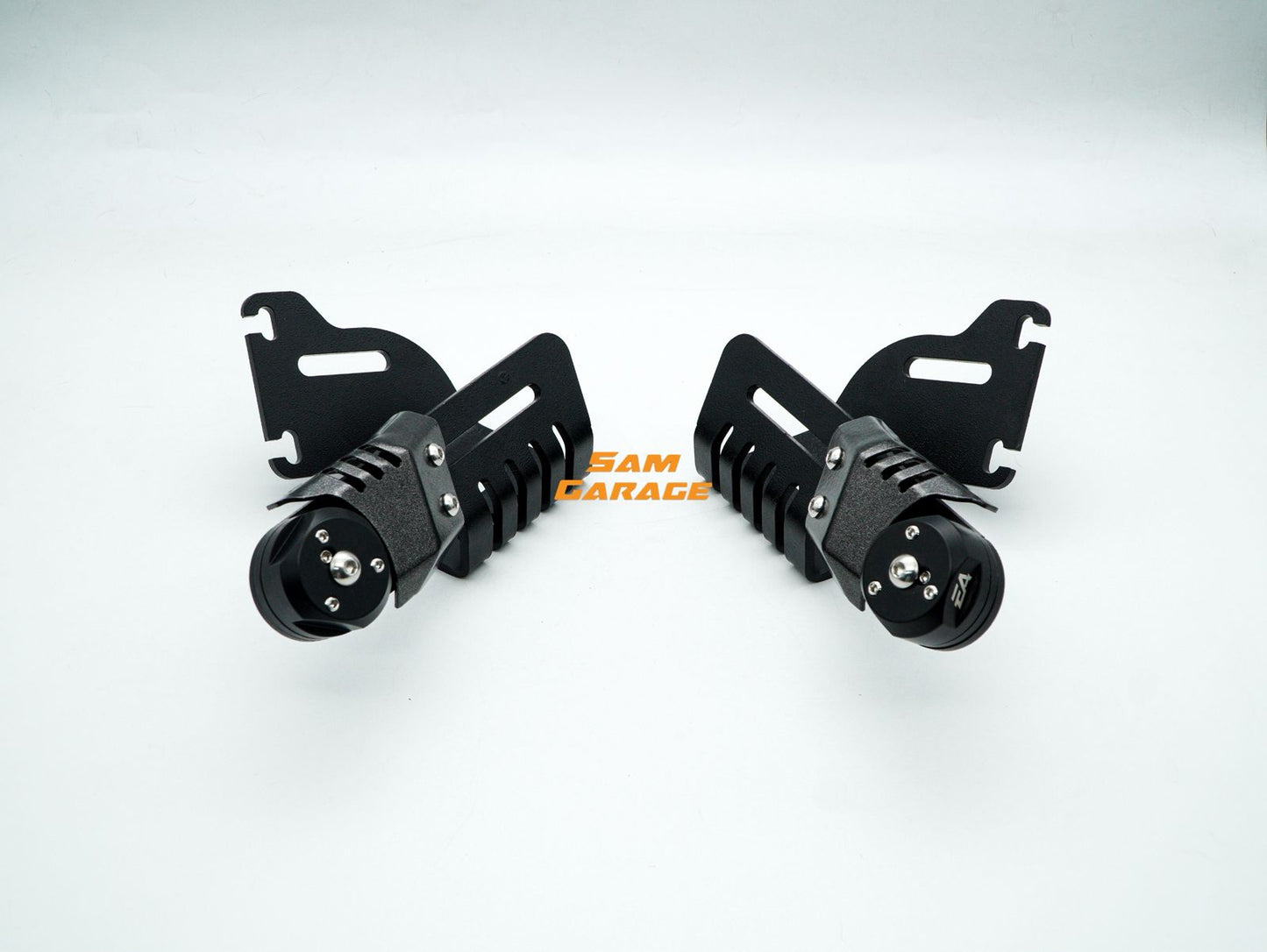 Heavy-Duty Rotatory Windshield Clamp for Toyota Hilux and Toyota Fortuner