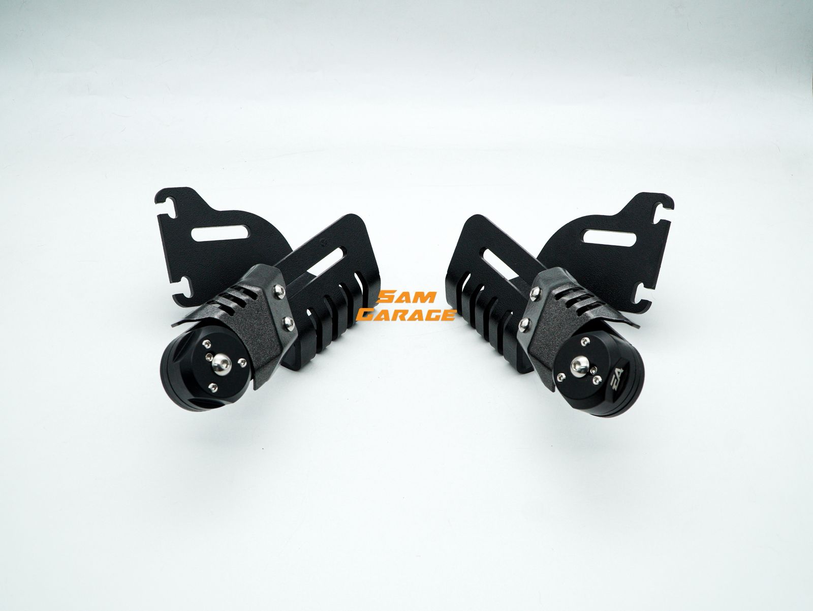 Heavy-Duty Rotatory Windshield Clamp for Toyota Hilux and Toyota Fortuner