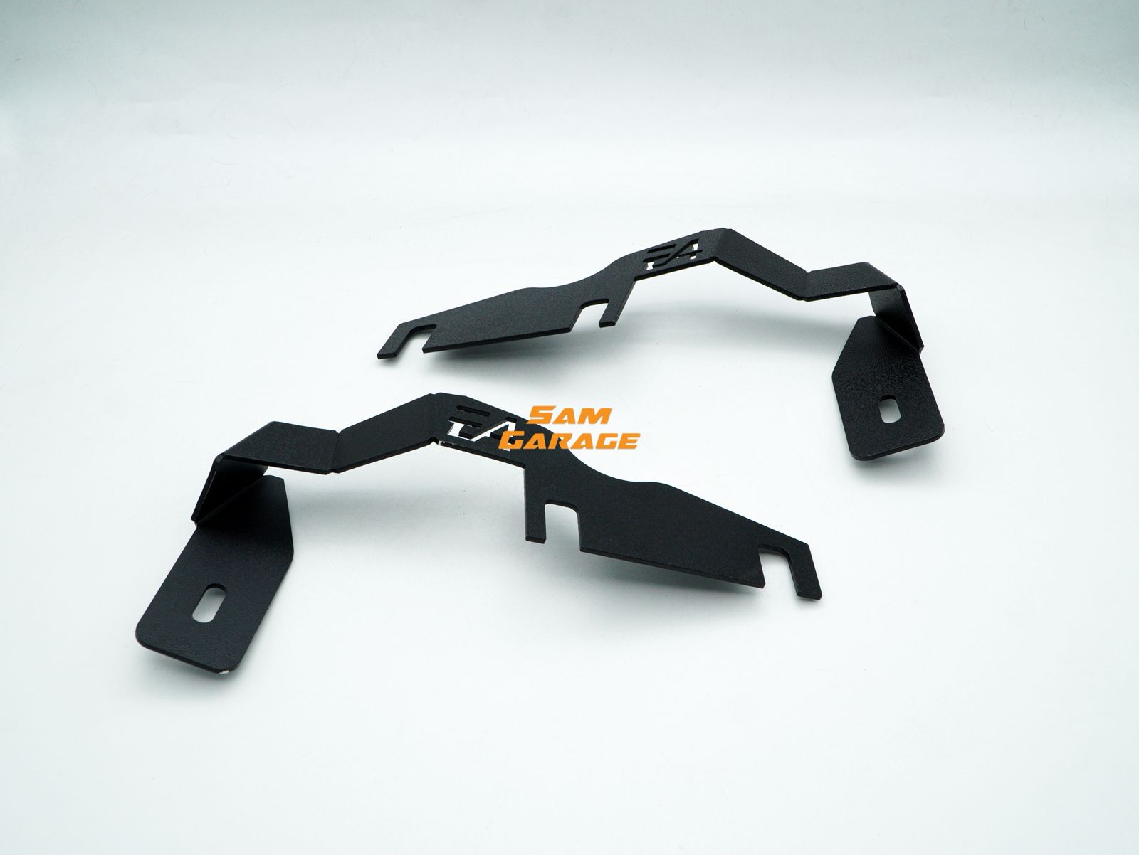 Heavy-Duty Rotatory Windshield Clamp for Mahindra ScorpioN